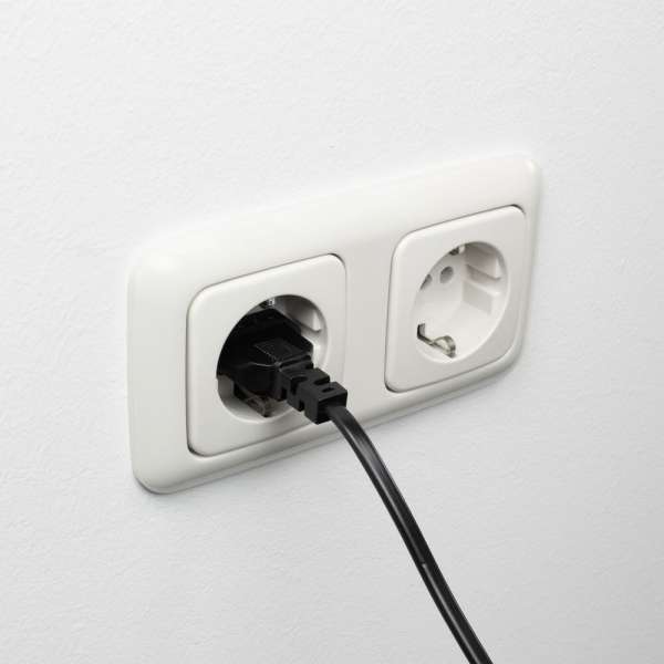 ACT AK5008 Powercord Euro male - C7 female (angled down) 2m Black
