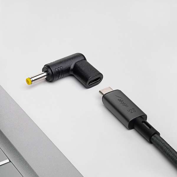 Akyga AK-ND-C04 USB Type-C/4,0x1,7mm Laptop Adapter Black