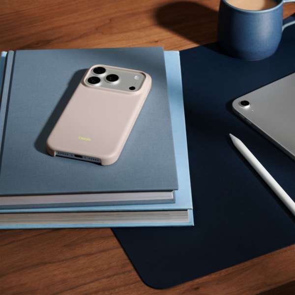Apple Beats iPhone 17 Pro Case with MagSafe and Camera Control Lime Stone