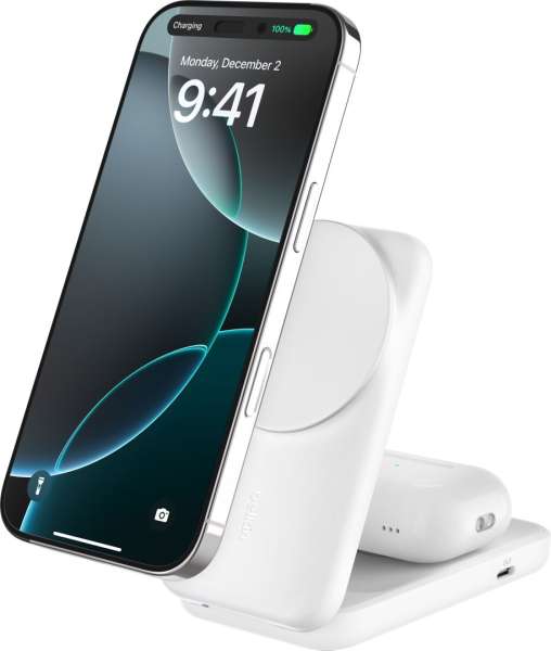 Belkin UltraCharge 25W Qi2 magnetic 2-in-1 Charger White