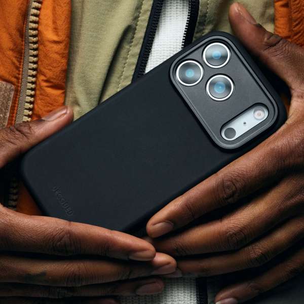 Decoded AntiMicrobial Silicone Backcover for iPhone 17 Pro Max Phantom Black