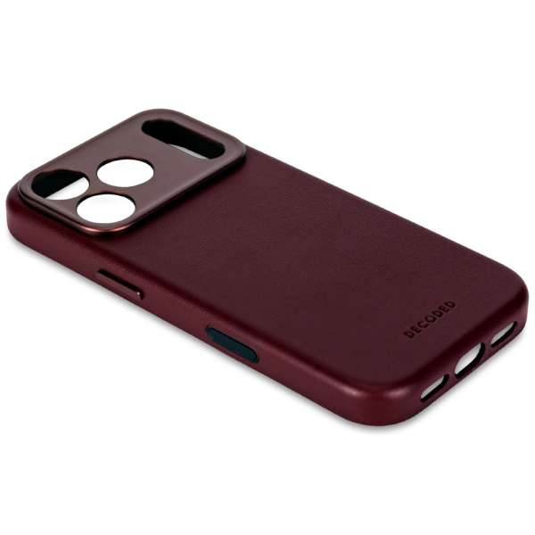 Decoded Leather Backcover for iPhone 17 Pro Max Dark Ruby