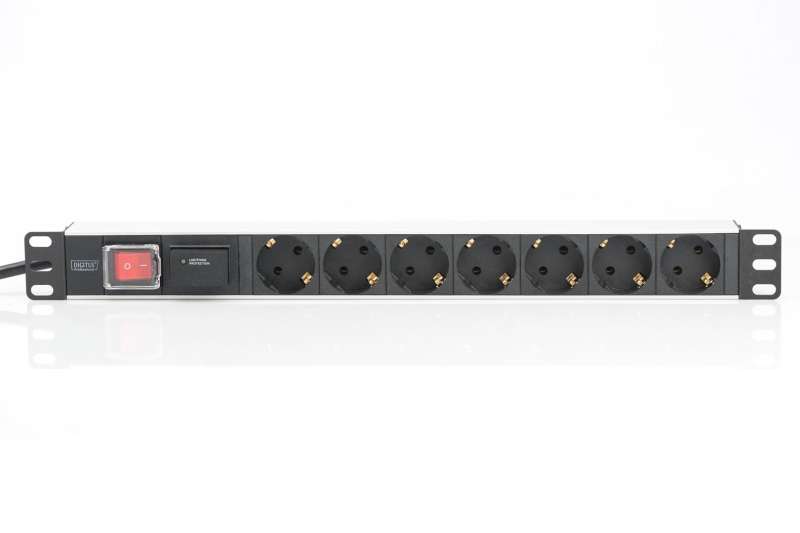 Digitus Aluminum outlet strip with switch 7 safety outlets 2m supply with surge protection