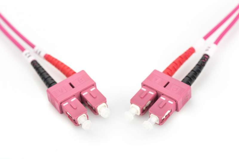 Digitus DK-2522-02-4 száloptikás kábel 2 M I-VH OM4 Violet