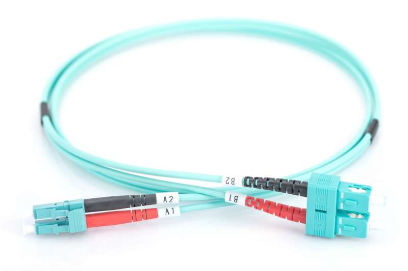 Digitus DK-2532-02/3 száloptikás kábel 2 M LC SC I-VH OM3 Blue