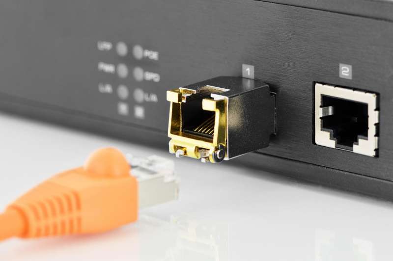 Digitus DN-81005-01 halózati adó-vevő modul