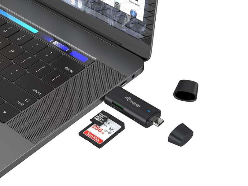 EQuip Dual Connector Card Reader Black