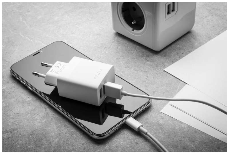 FIXED Ne2rk charger set w/ 2xUSB output and USB/Lightning Kábel 17W Smart Rapid Charge 1m Fehér, Töltő