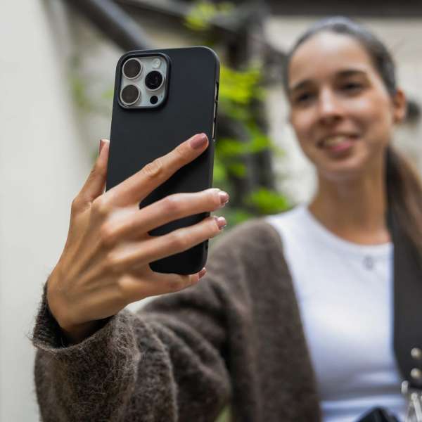 FIXED Story hátlap Xiaomi 17 készülékhez, fekete