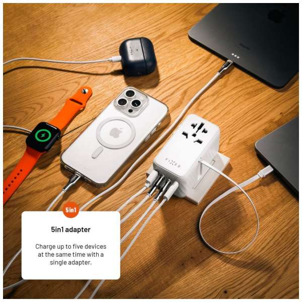 FIXED Voyager utazó adapter 4xUSB-C/1xUSB GaN 85W, fehér