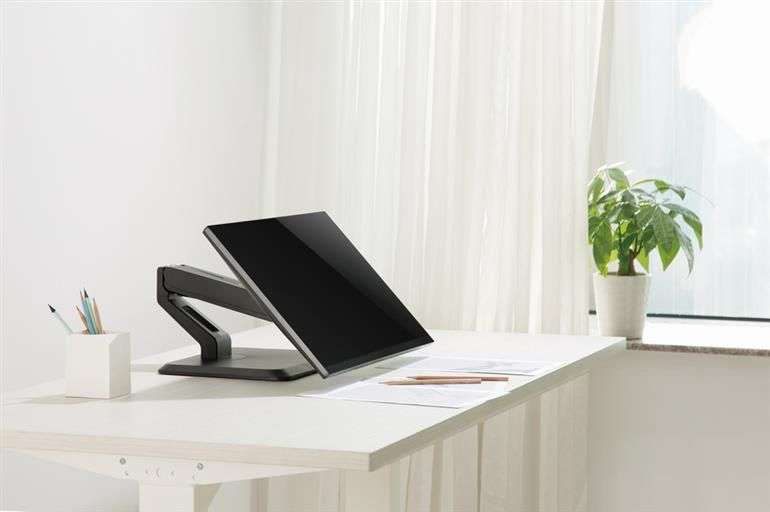 Gembird MS-D1ST-01 Full-motion touchscreen desk stand 17"-32" Black