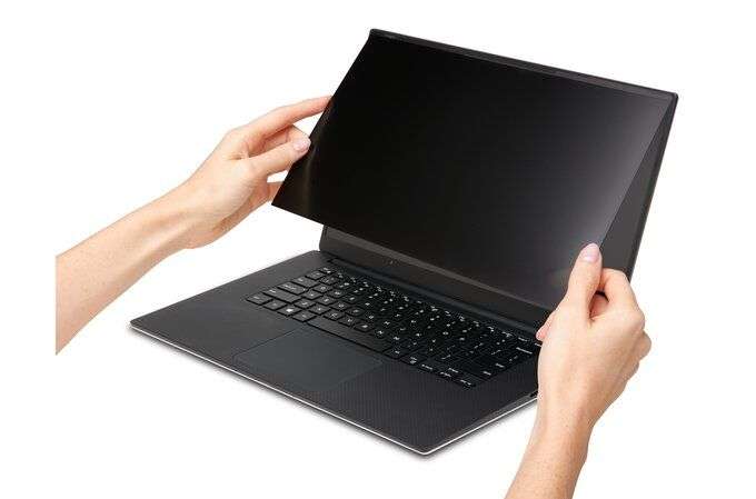 Kensington MagPro Laptop Privacy Screen with Magnetic Strip 15,6"