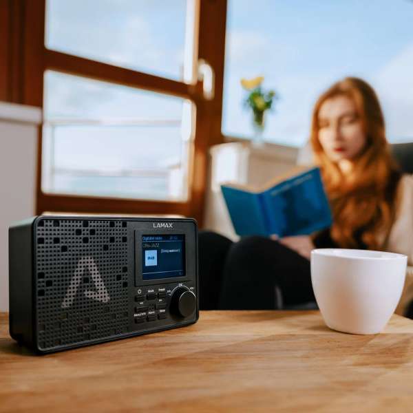 Lamax RadioVox1 DAB Bluetooth Radio Black
