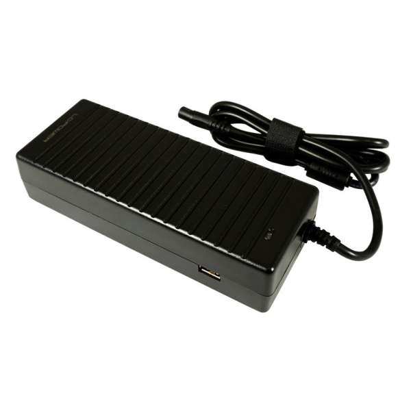 LC Power LC-NB-PRO-120 18,5-20V / 6,48A 120W univerzális hálózati notebook töltő