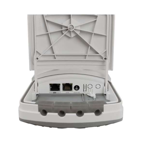 Mikrotik wAP ax LTE7 kit Access Point White