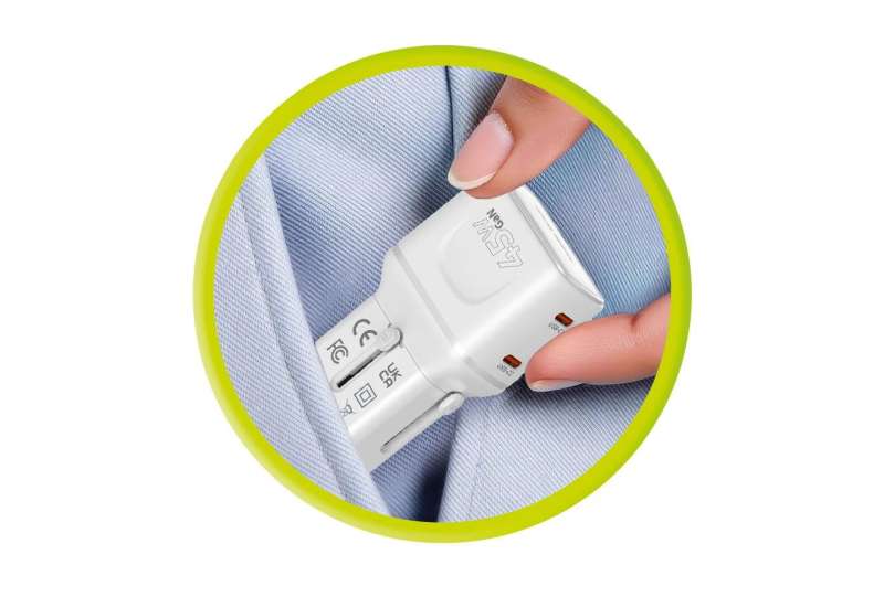 Mobile Origin 45W Travel Adapter EU/US/UK/AU PW26 White