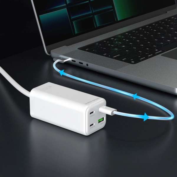 Mobile Origin GaN 100W Compact MultiHub Charger PW18 with 3x USB-C + USB-A