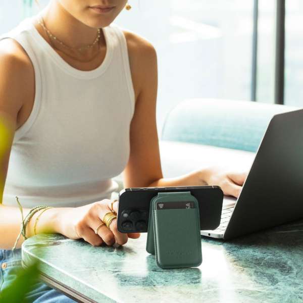 Native Union Active Wallet Stand Slate Green