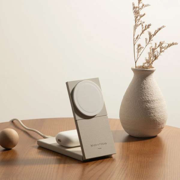 Native Union Rise 2-in-1 Qi2 wireless charger Sandstone
