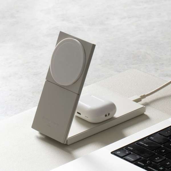 Native Union Rise 2-in-1 Qi2 wireless charger Sandstone