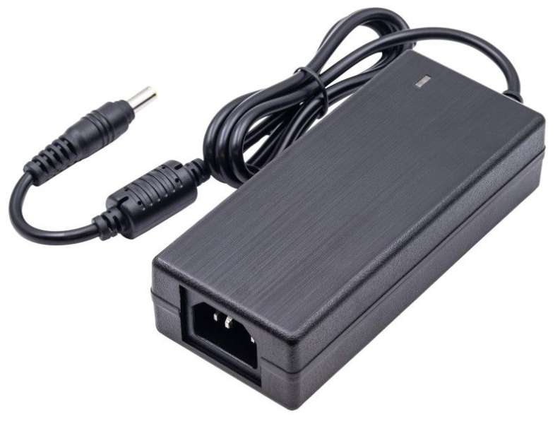 Nestron Asztali CCTV tápegység 12 VDC/2 A; tápkábellel