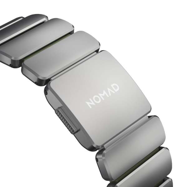Nomad Stratos Band FKM AW 45/46/49mm Natural Titanium Forest Green