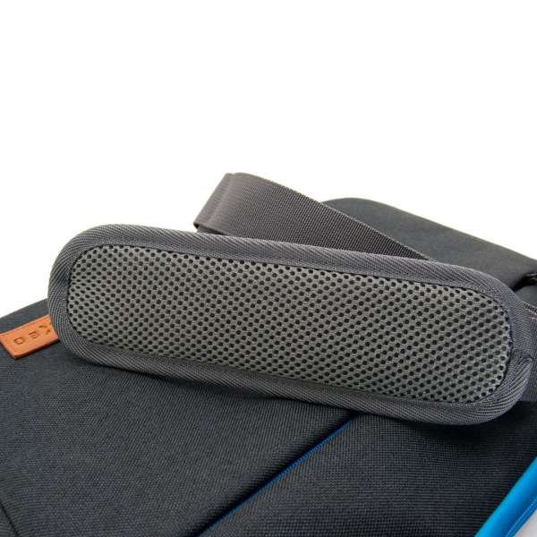 FIXED Nylon bag Urban tablets and netbooks up to 11" Fekete, Tablet PC kiegészítő