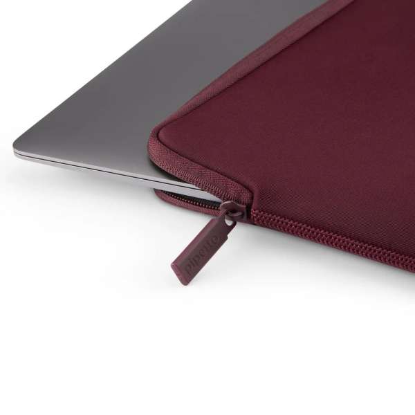 Pipetto Classic Fit Sleeve bag for MacBook 13/14 Burgundy