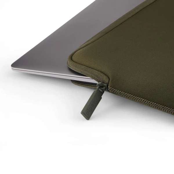 Pipetto Classic Fit Sleeve bag for MacBook 13/14 Dark Green