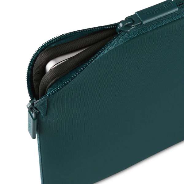 Pipetto Classic Fit Sleeve bag for MacBook 13/14 Dark Teal
