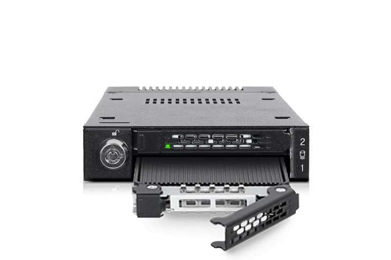 IcyDock ToughArmor MB834M2K-B