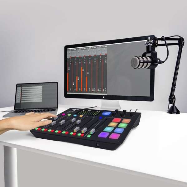 Rode RØDECaster Pro Podcast Production Studio