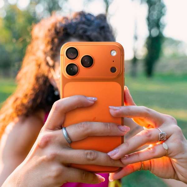 Spigen Glass tR EZ Fit Optik Pro XL for iPhone 17 Pro 1 Pack Orange