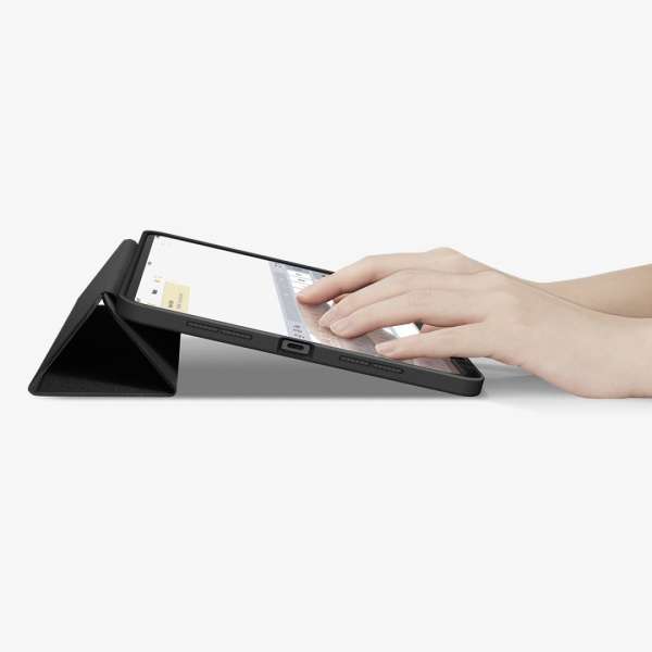 Spigen Urban Fit iPad Pro 13" 2024 Black