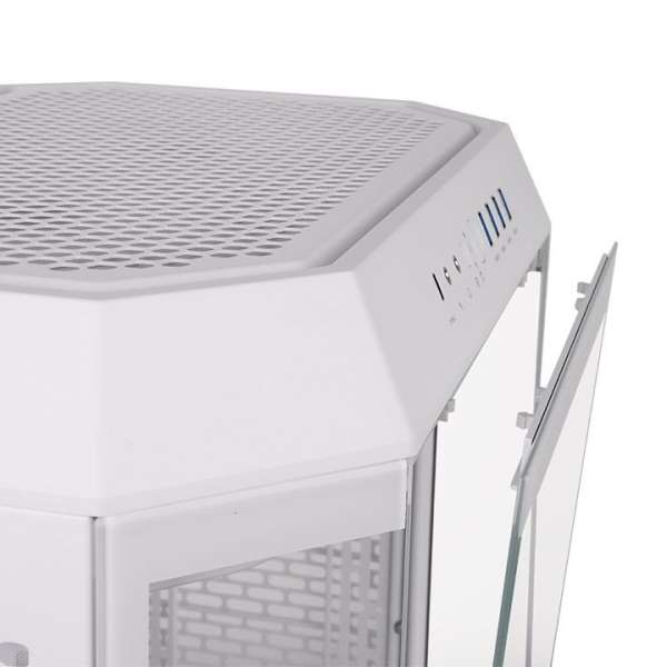 Thermaltake The Tower 600 Mid Tower Chassis Snow