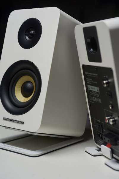 Thonet & Vander Kumpel 2.0 speakers White