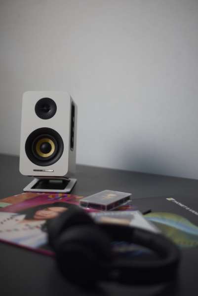 Thonet & Vander Kumpel 2.0 speakers White