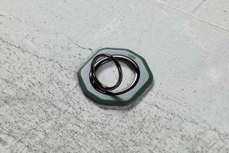 UAG Magnetic Ring Stand LT Black