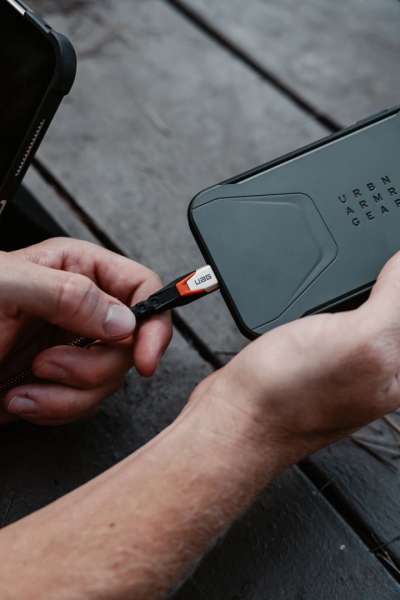 UAG SRGE Cable USB-C - USB-C 240W USB 3.2 0,75m Black/Orange