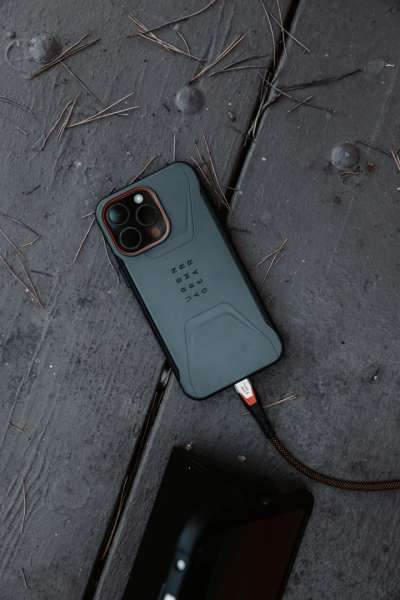 UAG SRGE Cable USB-C - USB-C 240W USB 3.2 0,75m Black/Orange