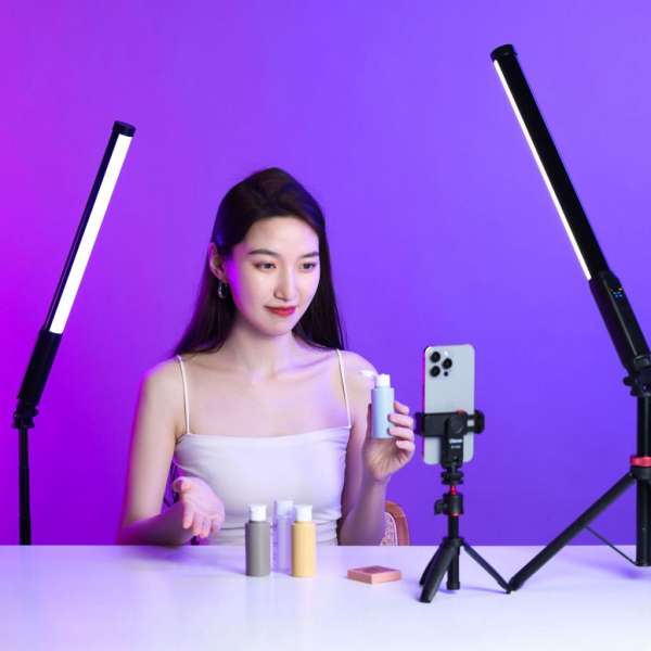 Ulanzi VL119 RGB V2 10W fénycső, kard