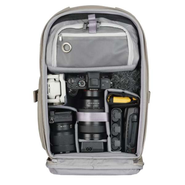 Vanguard VEO Metro 20-Liter Camera and Everyday Backpack Cream