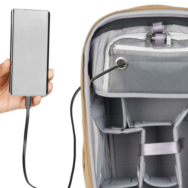 Vanguard VEO Metro 25-Liter Camera and Everyday Backpack Beige