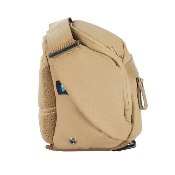 Vanguard VEO Metro 4-Liter Camera and Everyday Shoulder Bag Beige