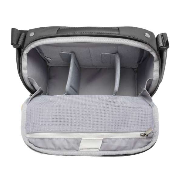Vanguard VEO Metro 4-Liter Camera and Everyday Shoulder Bag Black