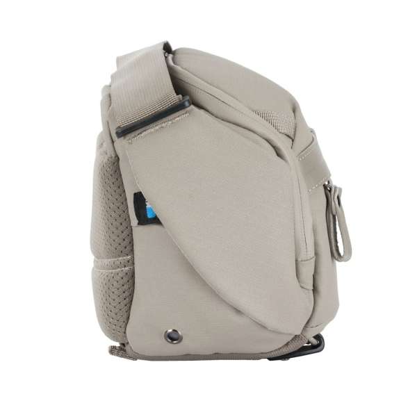 Vanguard VEO Metro 4-Liter Camera and Everyday Shoulder Bag Cream