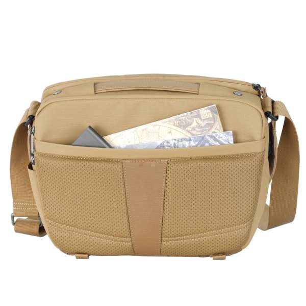 Vanguard VEO Metro 7-Liter Camera and Everyday Shoulder Bag Beige
