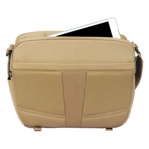 Vanguard VEO Metro 7-Liter Camera and Everyday Shoulder Bag Beige