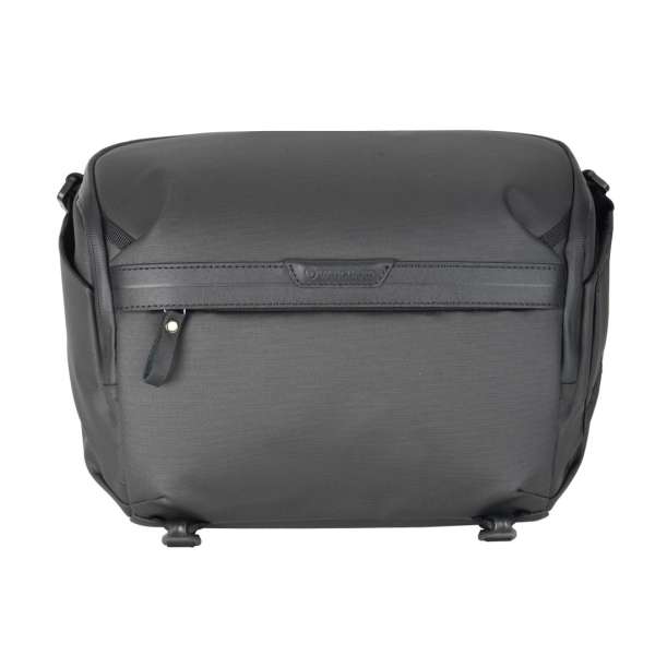 Vanguard VEO Metro 7-Liter Camera and Everyday Shoulder Bag Black