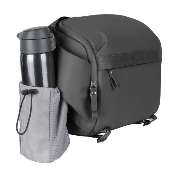 Vanguard VEO Metro 7-Liter Camera and Everyday Shoulder Bag Black